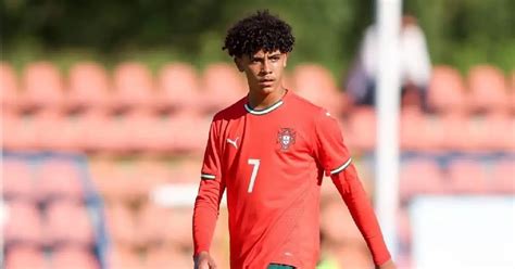 Cristiano Ronaldo Jr. edzésen a Real Madridban