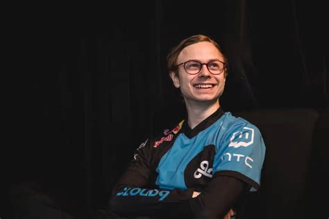 Nicolaj Jensen e-sport játékos