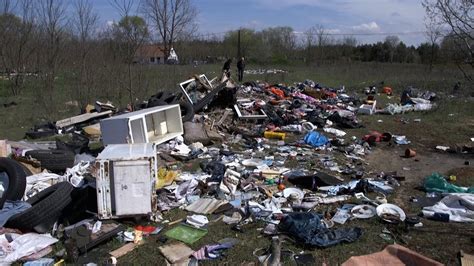 Illegális szemétlerakó helyszíne Nagykanizsa környékén
