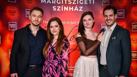 A margitszigeti teniszstadion történelmi jelentőségű pályája