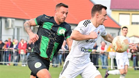 Labdarúgó csapat mérkőzés közben