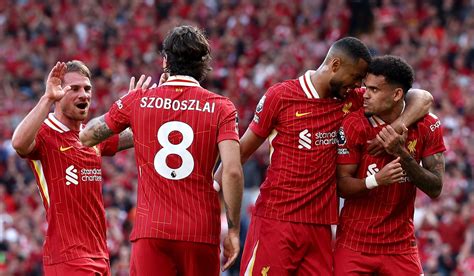 A Southampton FC címere és történelmi csapata