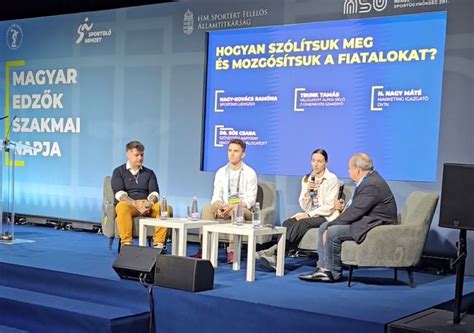 edzők és szakmai stáb megbeszélése