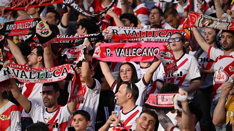 Rayo Vallecano szurkolói a lelátón