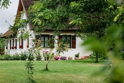 Csomád vasútállomás korabeli archív fotója