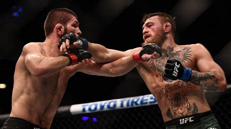 Habib Nurmagomedov és Conor McGregor szembenézése a mérkőzés előtt