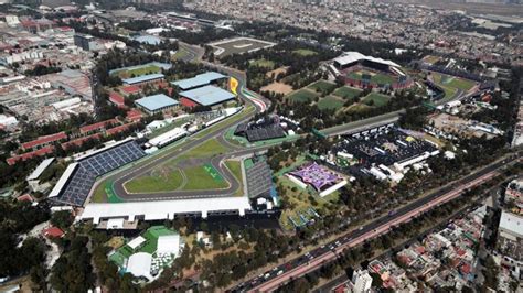 Az Autódromo Hermanos Rodríguez madártávlatból
