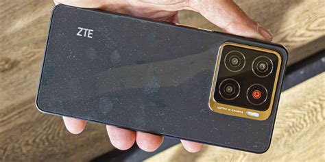 ZTE okostelefon rendszer-visszaállítás folyamatának illusztrációja