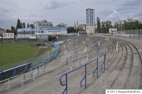 A Hungária körúti stadion avatása