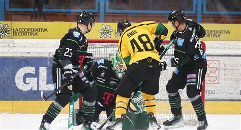 Ferencváros jégkorongcsapata nemzetközi mérkőzésen