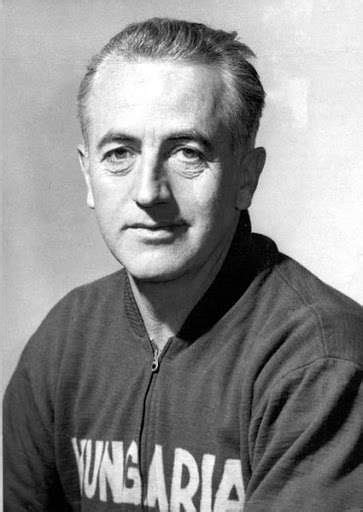 Baróti Lajos szövetségi kapitány és az 1966-os magyar válogatott kerete
