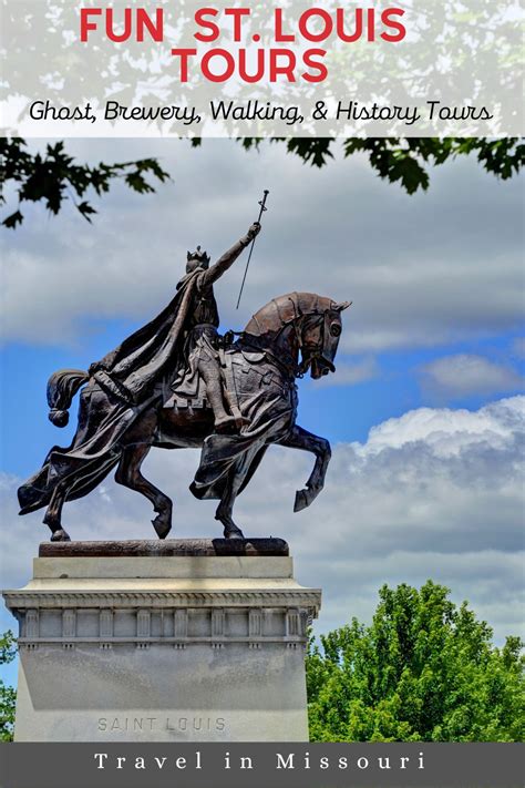 St. Louis városképe, a sakkközpont épületével