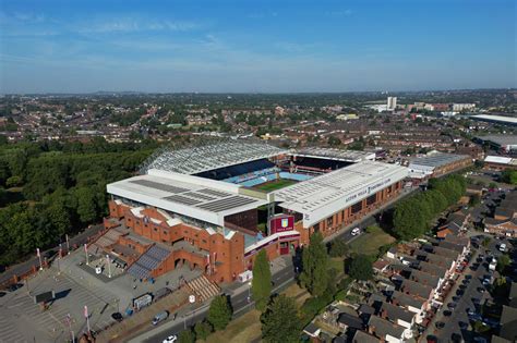 Aston Villa stadionja, a Villa Park