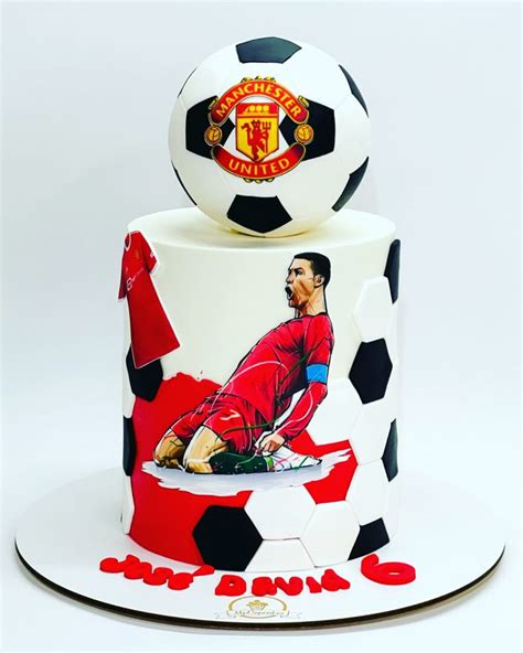 Vicces Manchester United torta játékos karikatúrával