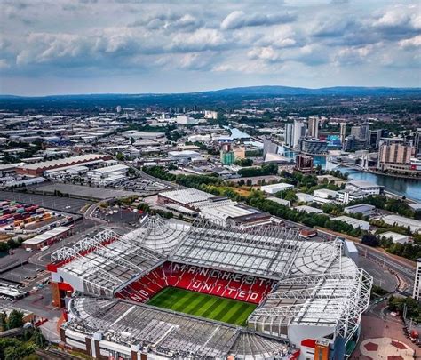 Az Old Trafford stadion látképe mérkőzés közben
