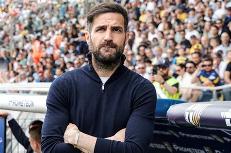 Cesc Fàbregas edzőként a Como kispadján