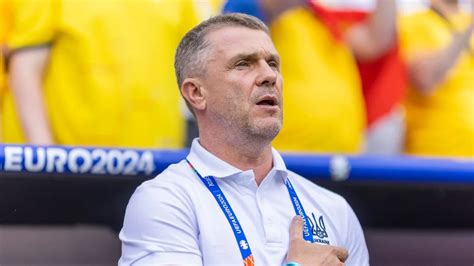 Szerhij Rebrov az ukrán válogatott edzőjeként