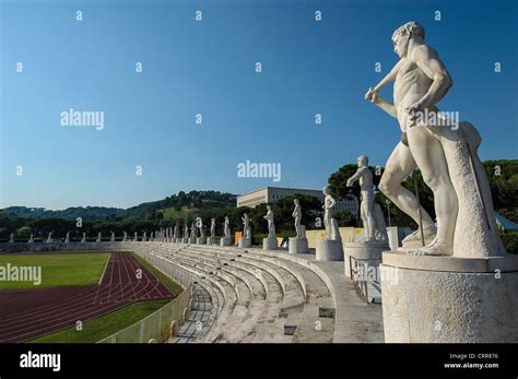 A Stadio dei Marmi 60 márványszobra