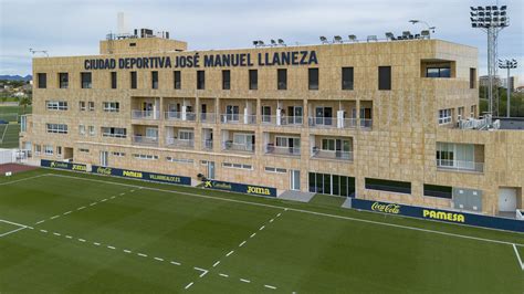 A José Manual Llaneza utánpótlásközpont