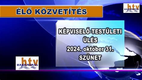 Televízió képernyőn futballmérkőzés közvetítése