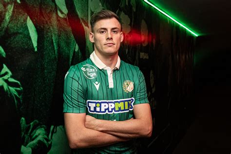 Schön Szabolcs aláírja szerződését az Ajaxnál