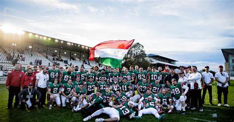 A Budapest Hurricanes csapata ünnepel
