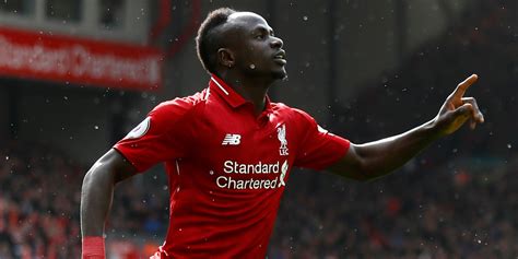 Sadio Mane ünnepli gólját a Liverpool ellen