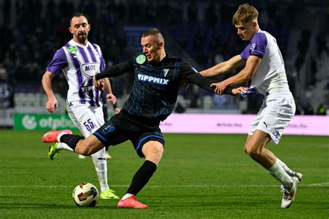 Kaposvári Rákóczi FC és Újpest FC játékosai a Magyar Kupa mérkőzésen
