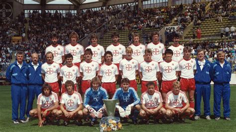 A Bayer Leverkusen 1988-as UEFA Kupa győzelmének emléke
