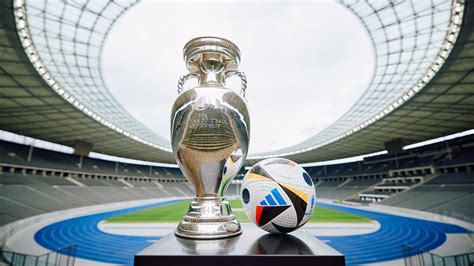 Az UEFA Európa-bajnokság logója