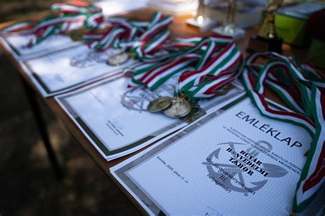 Egy focimérkőzés izgalmas pillanata