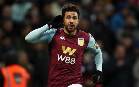 Trezeguet az Aston Villa mezében