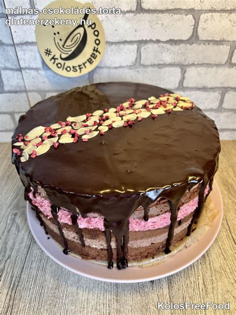 csokoládés torta díszítéssel