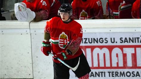 Fehér Kolos akció közben a Bietigheim mezében