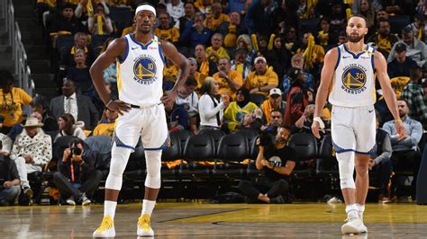 A Golden State Warriors csapatának ünneplése a 2022-es NBA bajnoki cím elnyerése után
