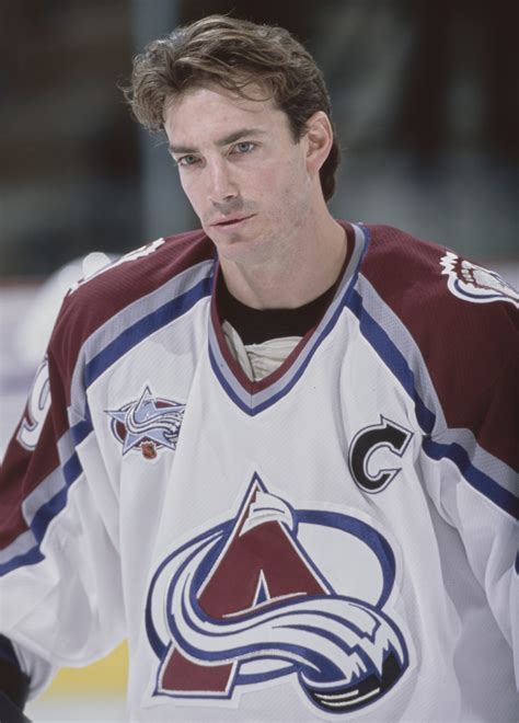 Joe Sakic portréja fiatal játékosként