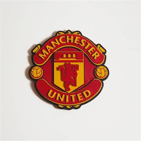 Manchester United csapatának címere és logója