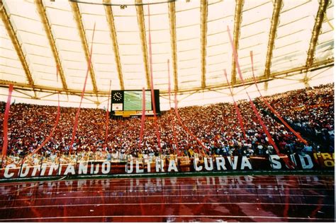 A Commando Ultras Curva Sud ikonikus transzparense