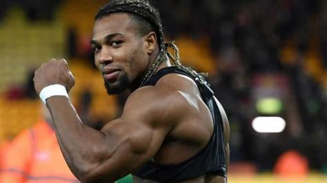 Adama Traoré atlétikus testfelépítése